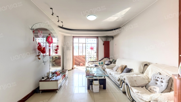 滨河小区颐兴园二手房实景图