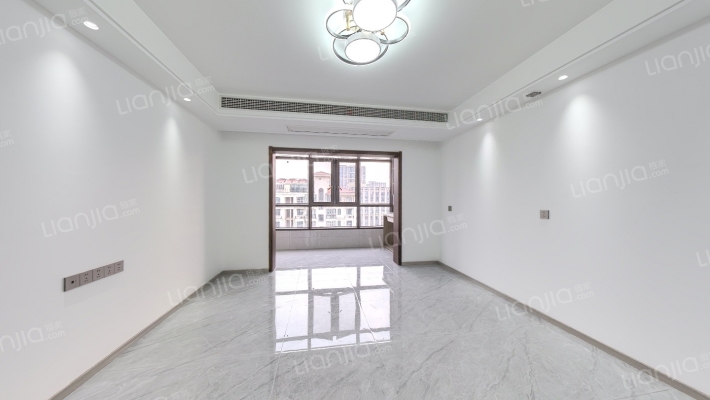 新地雅苑二手房实景图