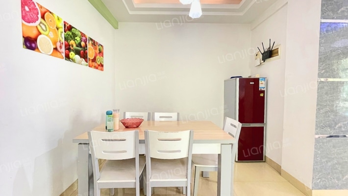 兴银小区二手房实景图