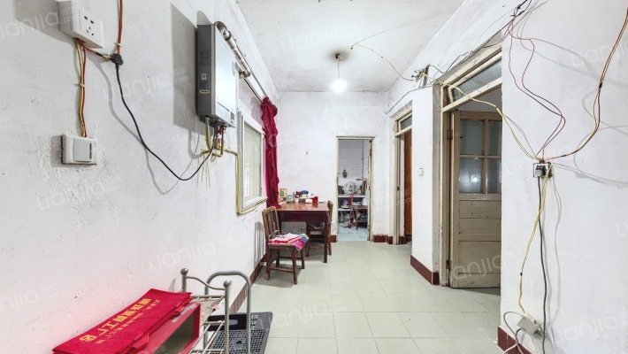 铁四局家属院二手房实景图