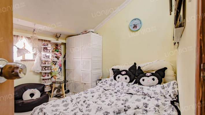 通阁路135弄二手房实景图