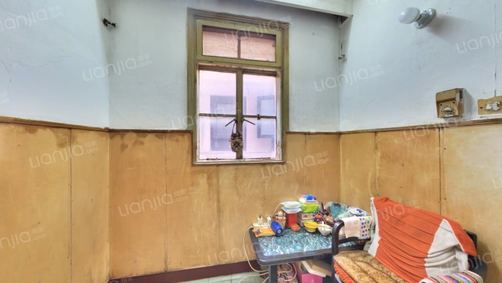 新泾六村二手房实景图