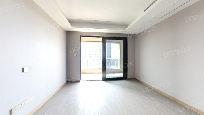 绿城深蓝二手房实景图