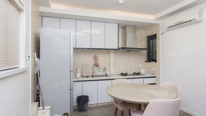 臻果国际二手房实景图