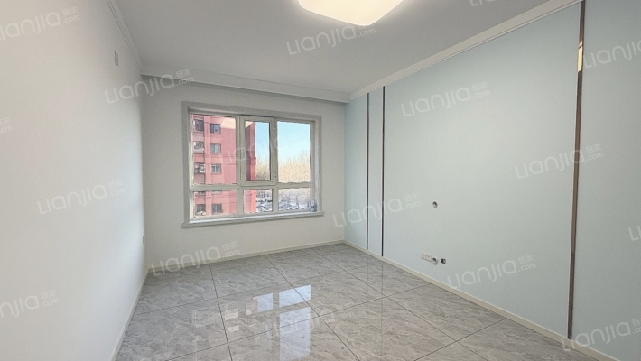 香悦蓝天下二手房实景图