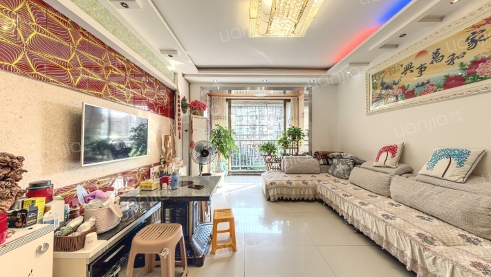 体育花园二手房实景图