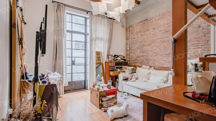 陕西北路607弄二手房实景图