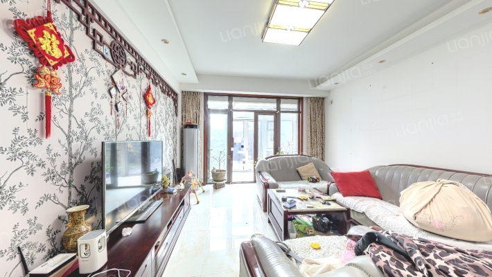 中海国际公园城鸣湖苑二手房实景图