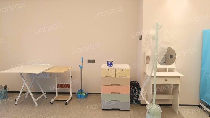 天府菁萃里二手房实景图