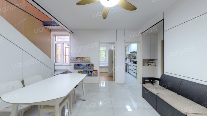 紫桐新村E区二手房实景图