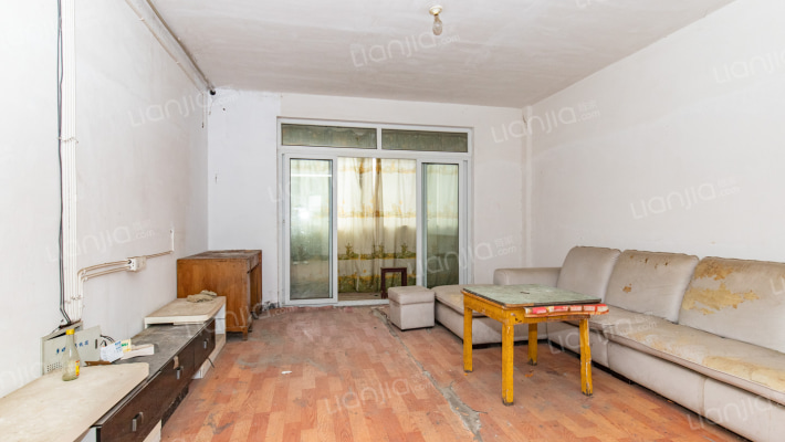 迈村新城二手房实景图