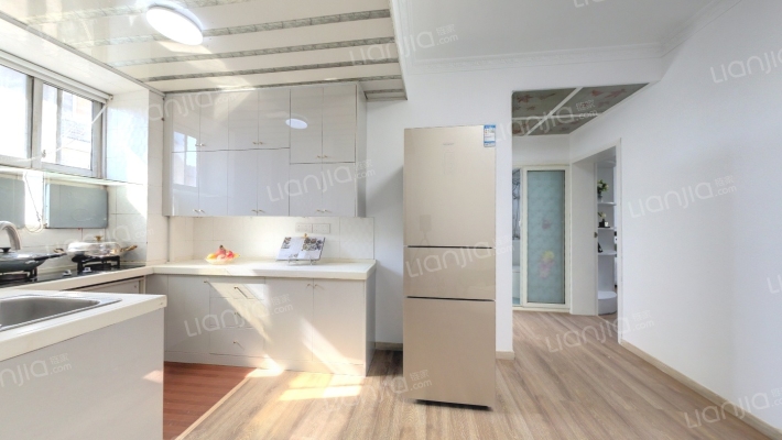 蓓蕾村东二手房实景图