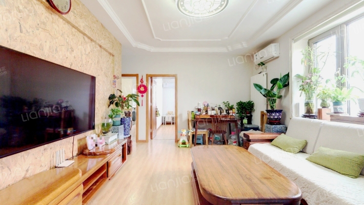 迎宾中路二手房实景图