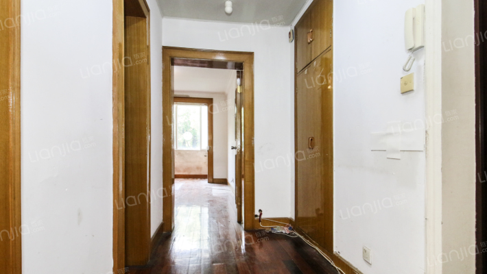 爱建小区二手房实景图