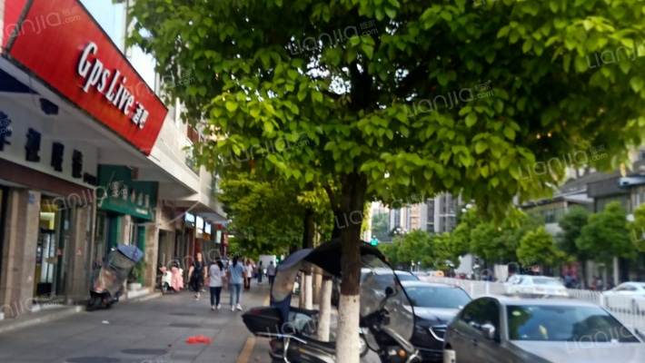 龙泉苑街二手房实景图