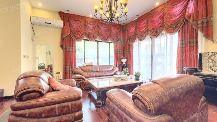 金地格林世界(安布瓦湖)二手房实景图