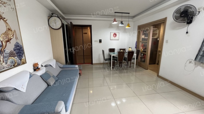 万科珠江东岸六期二手房实景图