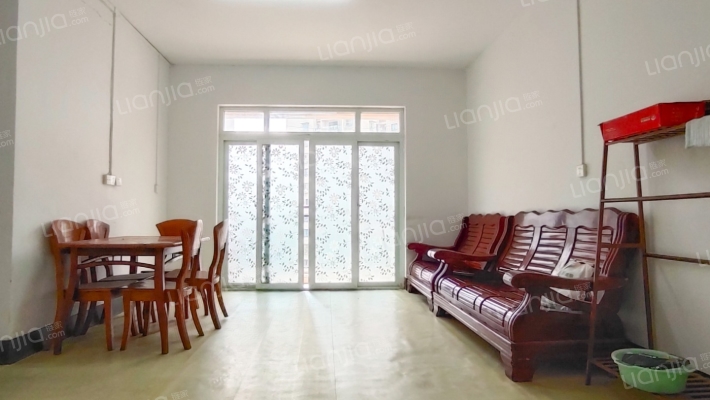 水语华庭一期二手房实景图