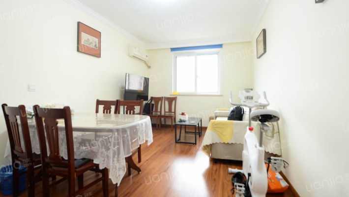 凌二小区二手房实景图