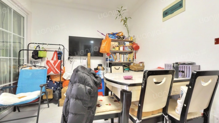 崧泽华城华中苑一区二手房实景图