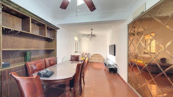 欣佳宝邸二手房实景图