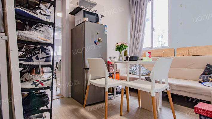 宝昌路632弄二手房实景图