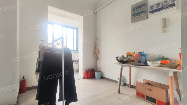 尹东九村C区二手房实景图