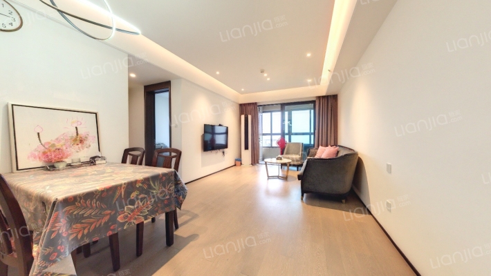 翡翠天麓二手房实景图