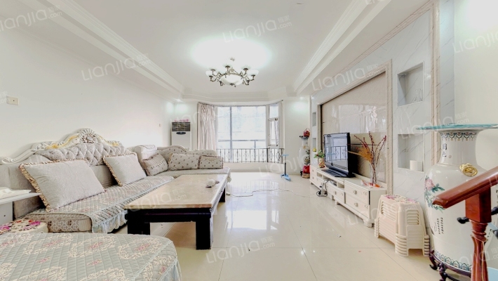 警苑二手房实景图