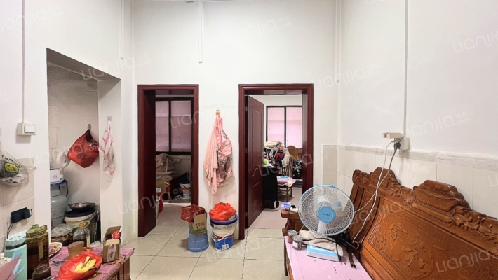 统建一巷二手房实景图