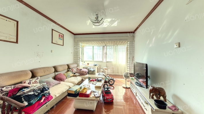 联艺新居二手房实景图