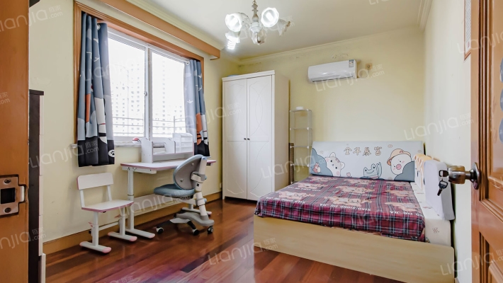 中鸿大厦二手房实景图