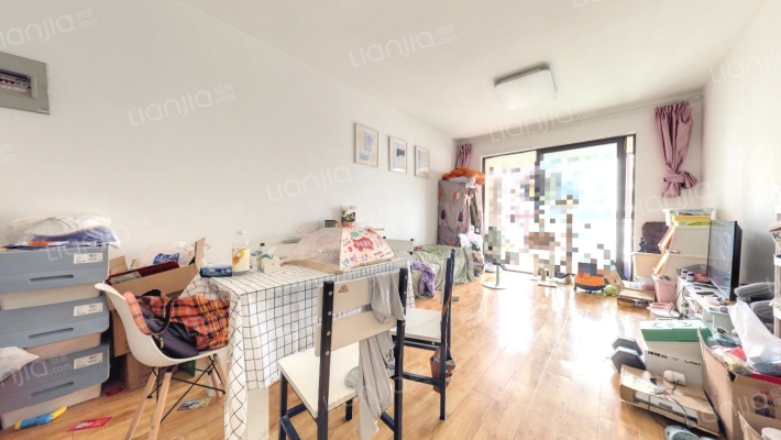 尊域雅苑二手房实景图