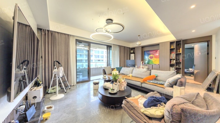 卓越珑樾府二手房实景图