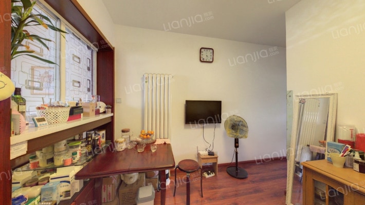 盈江里二手房实景图