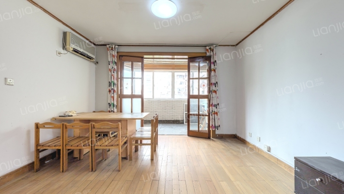 五星公寓二手房实景图