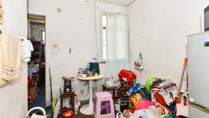 宝山三村二手房实景图