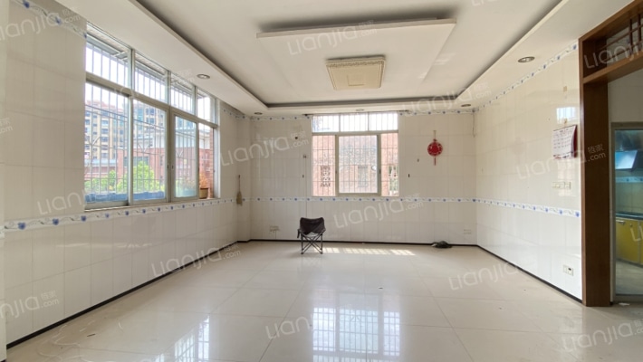 湖洲村二手房实景图