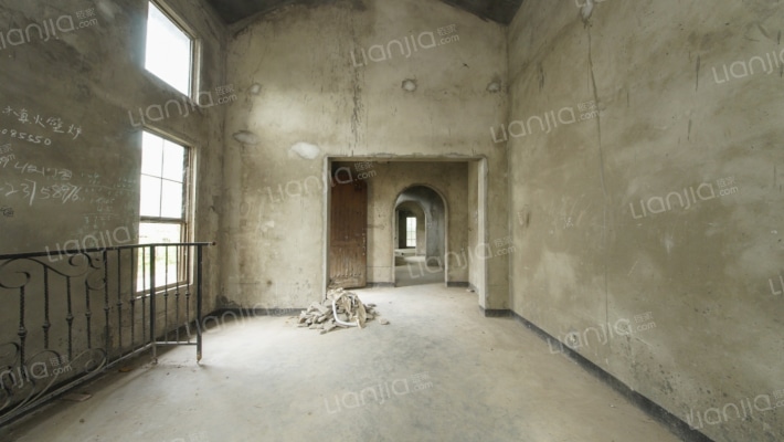 坡岭顿小镇二手房实景图