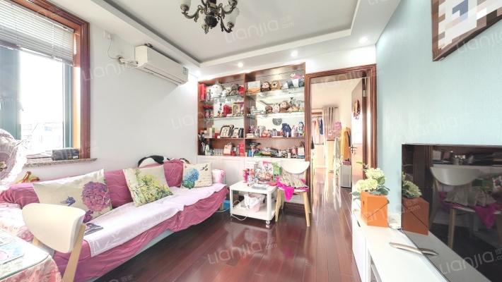 新申小区二手房实景图