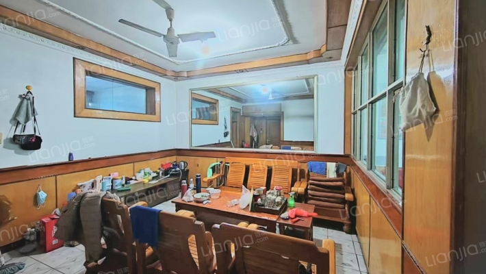 啤酒厂宿舍二手房实景图