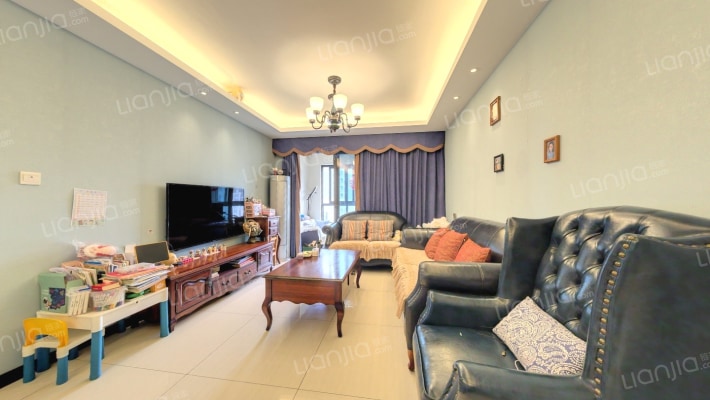 万科金域名邸二期二手房实景图