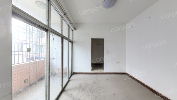 南庄粮所商住楼二手房实景图