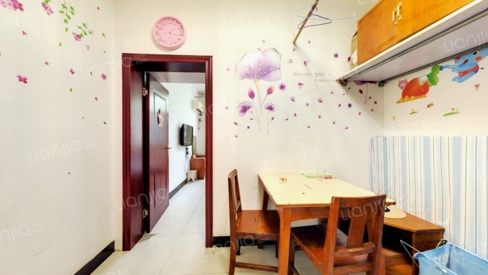 天顺南社区园中园还建楼二手房实景图