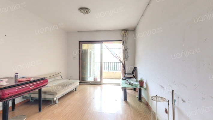 万润嘉园二手房实景图