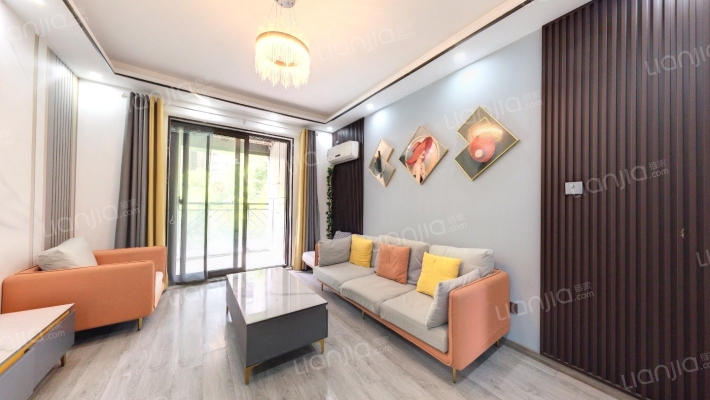 西郊半岛名苑二手房实景图