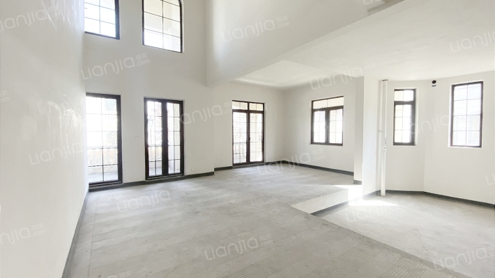 融创玫瑰园二手房实景图