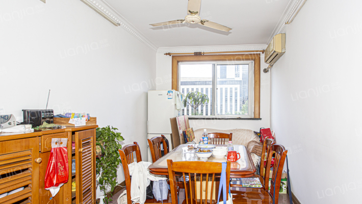 乾骏园二手房实景图