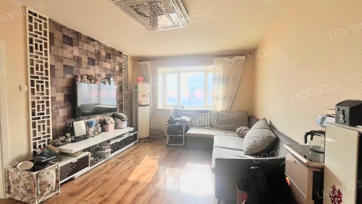 秋瑞家园二手房实景图