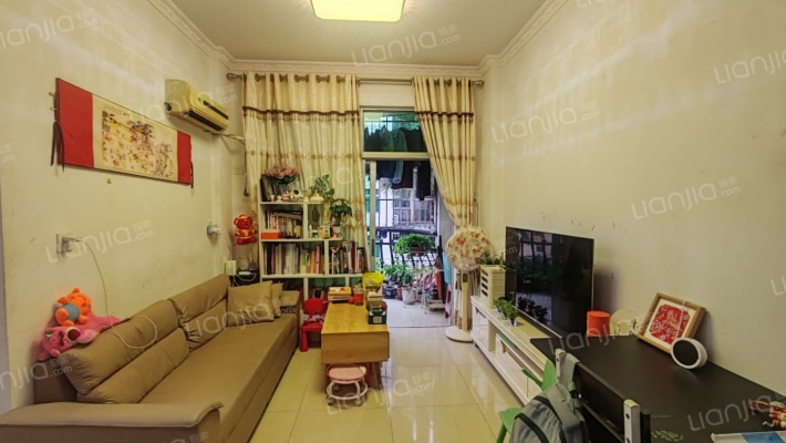 购物城二手房实景图